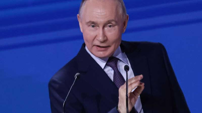Путин нарече Мъск "истински гений"